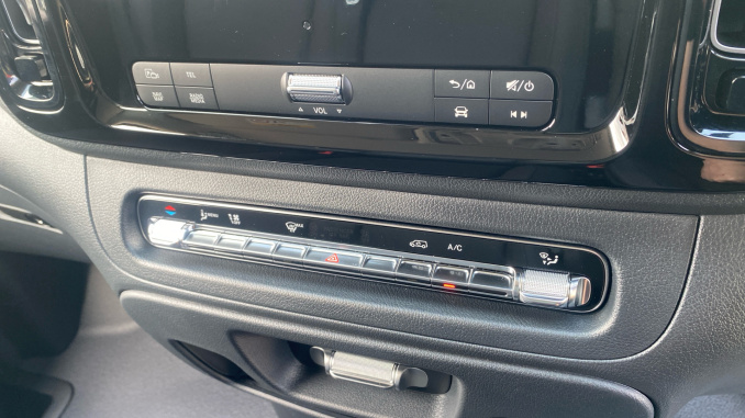 Mercedes-Benz Vito L2 Diesel Rwd 116CDI Select Van 9G-Tronic - Image 27
